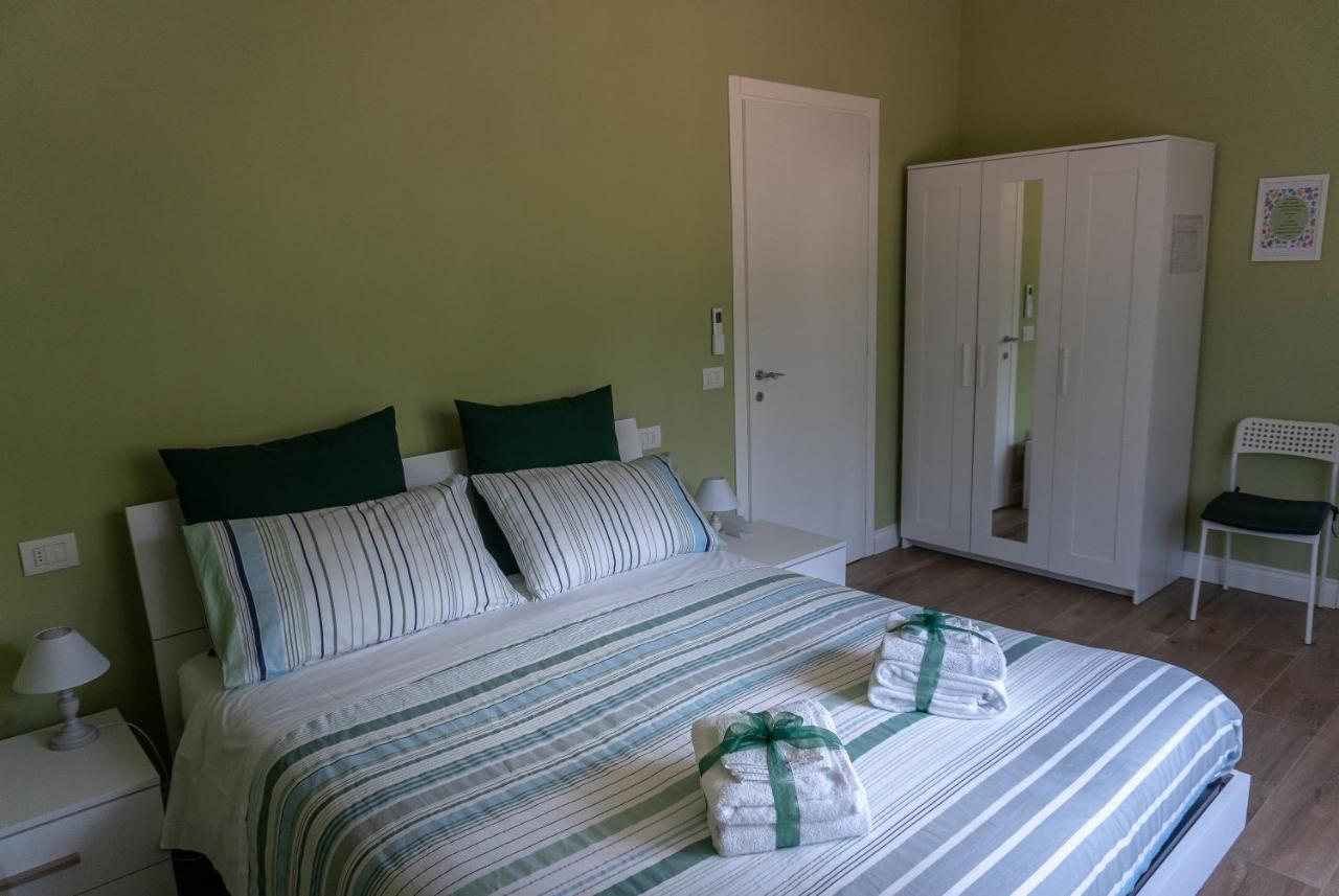 La Rosa Tra I Laghi B&B Мейна Екстериор снимка